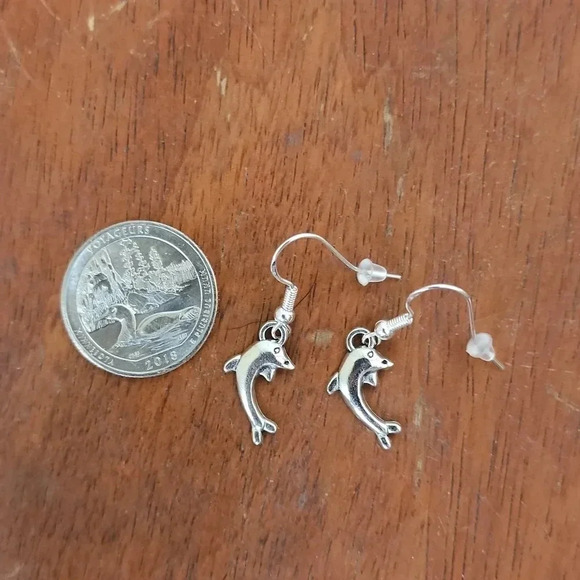 Dolphin Earrings - Picture 1 of 1